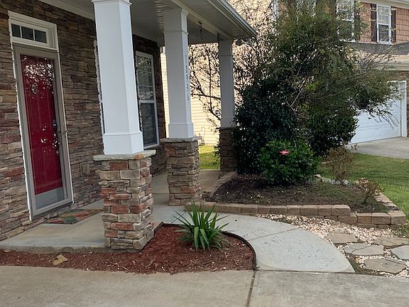 Covered Front porch area