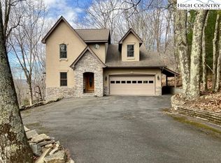 508 Saint Andrews Rd, Beech Mountain, NC 28604