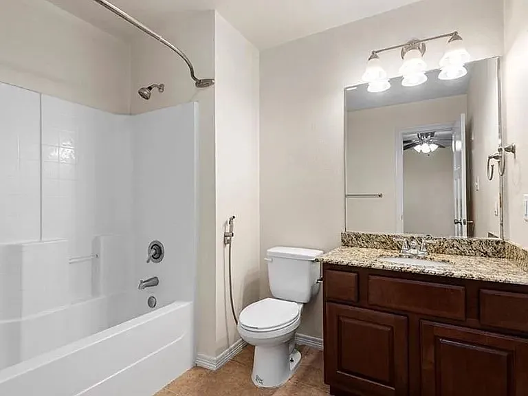 6809 Appomattox Dr — Photo 4