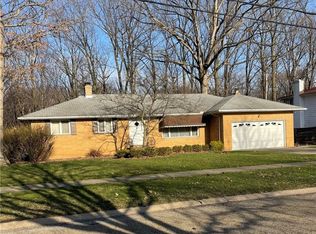 837 Wellmon St, Bedford, OH 44146