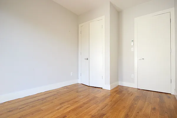Rented by Nooklyn NYC LLC | media 12