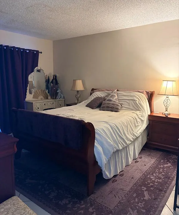215 SE 3rd Ave #403