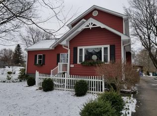 2122 Roberts Rd, Erie, PA 16510