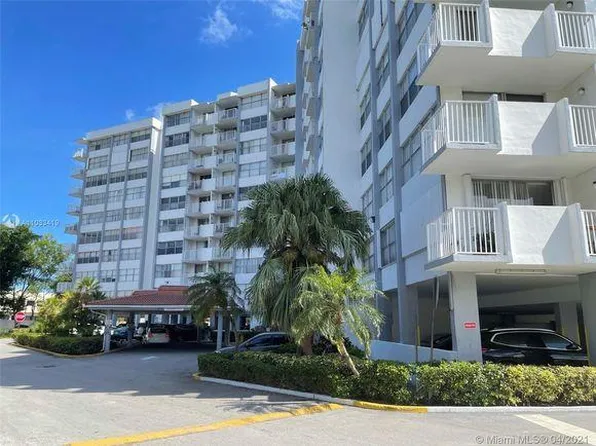 1300 NE Miami Gardens Dr, Miami, FL