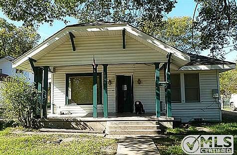 1st image of 1216 Walnut St