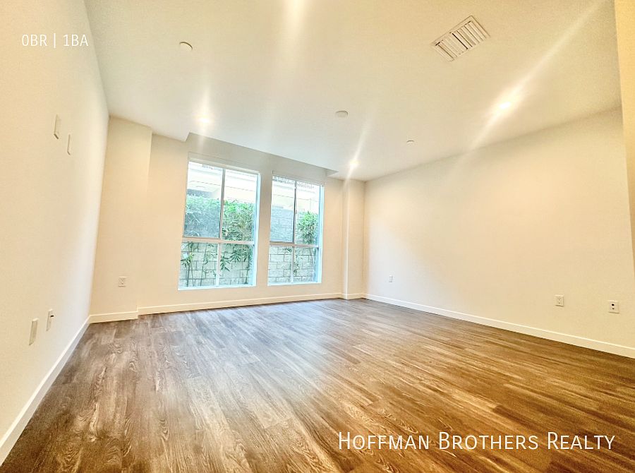 1st image of 716 N Sweetzer Ave #204