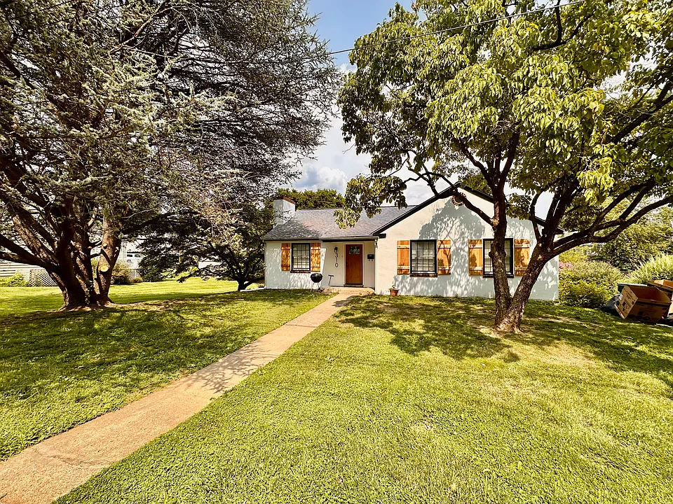 310 Summit Ave