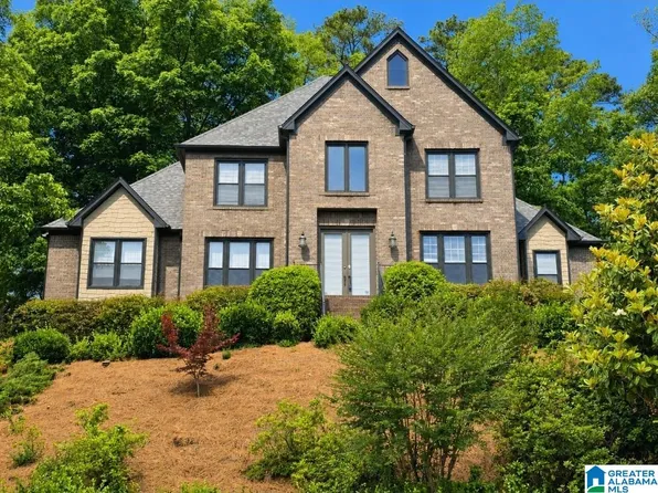 5065 Lake Crest Cir, Birmingham, AL 35226