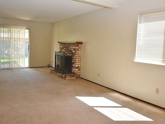 5th image of 1306 Elm St