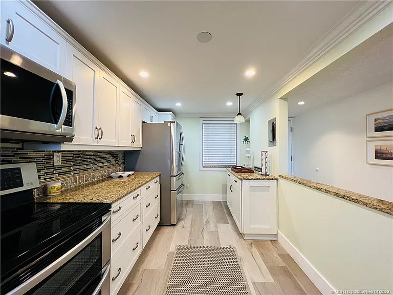 10044 S Ocean Dr #203 — Photo 10