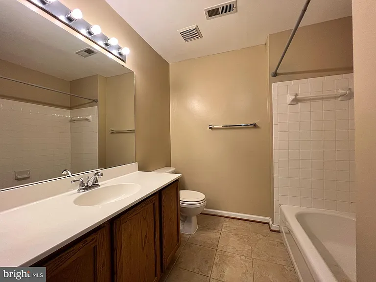 10168 Elgin Way — Photo 20