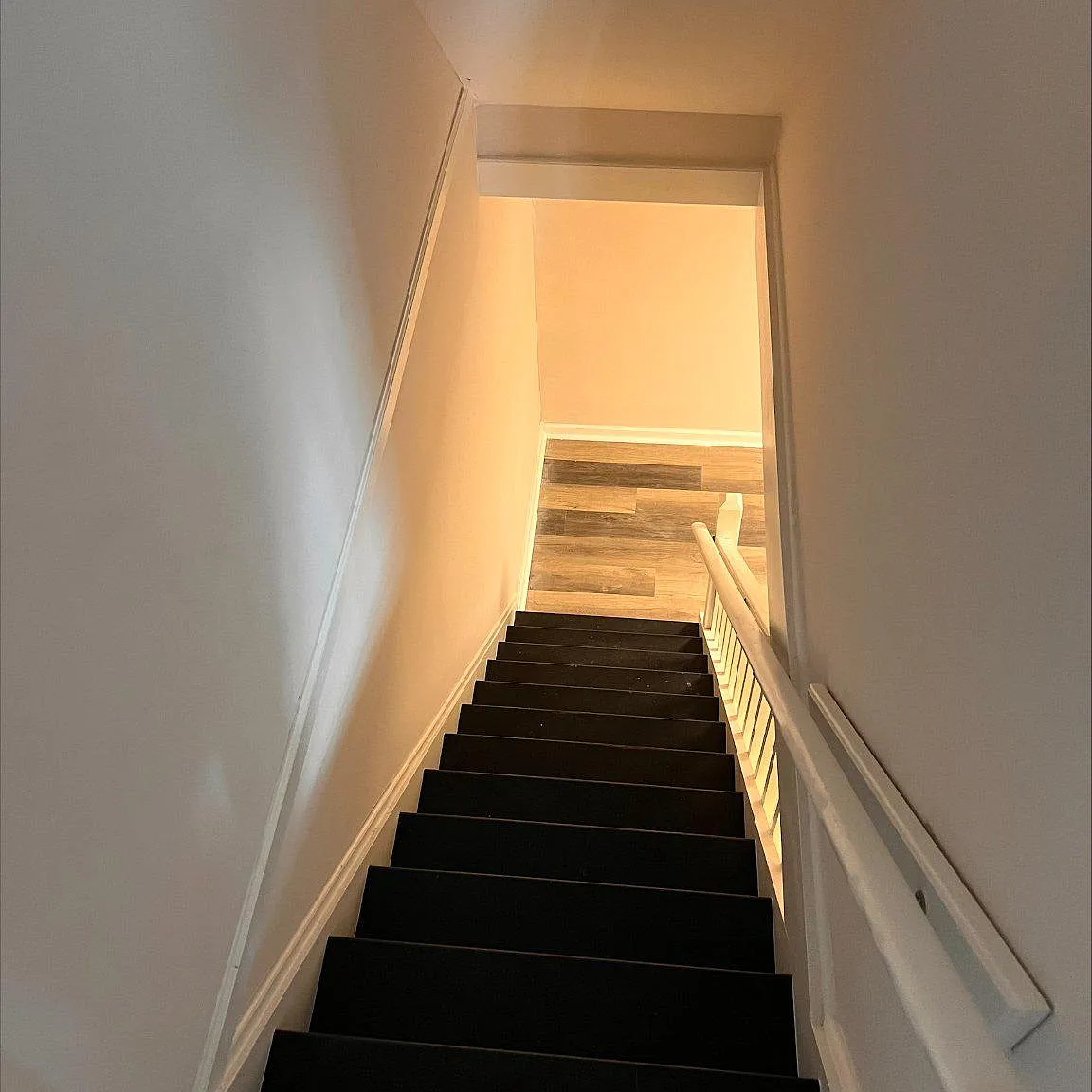 3 bed, 2.5 bath, 1621 sqft, $2,400 — Photo 3