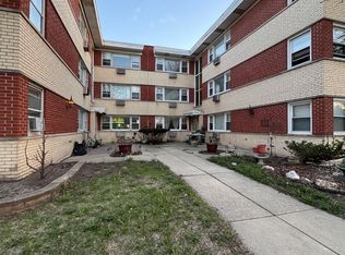 8111 Grand Ave APT 3S, River Grove, IL 60171