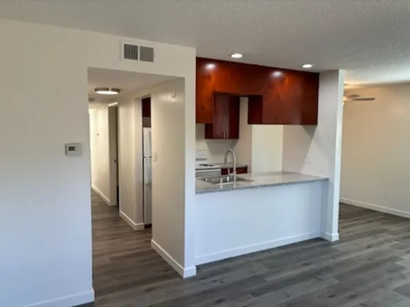 Jersey, 3100 Jersey Way APT 22, Sacramento, CA 95821