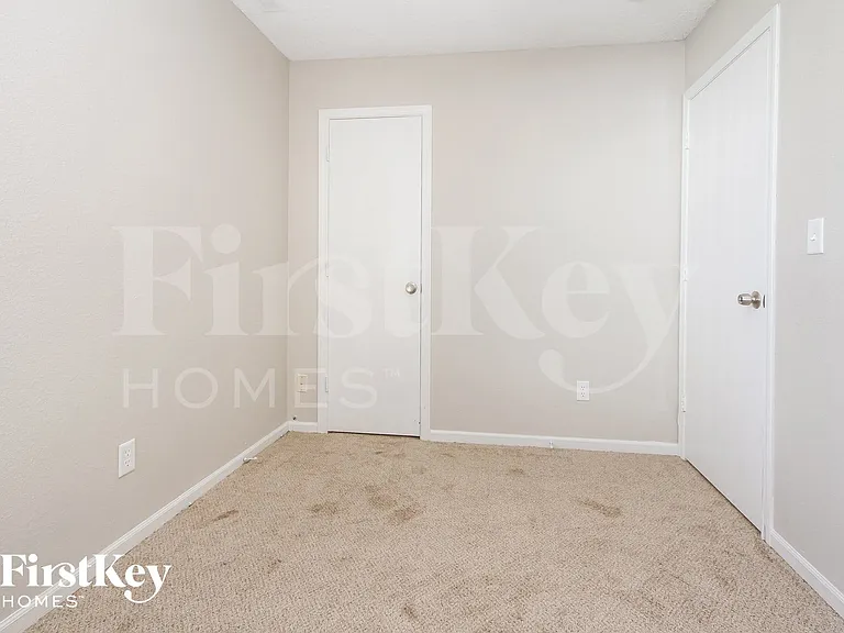 7608 Lake Vista Ln — Photo 13