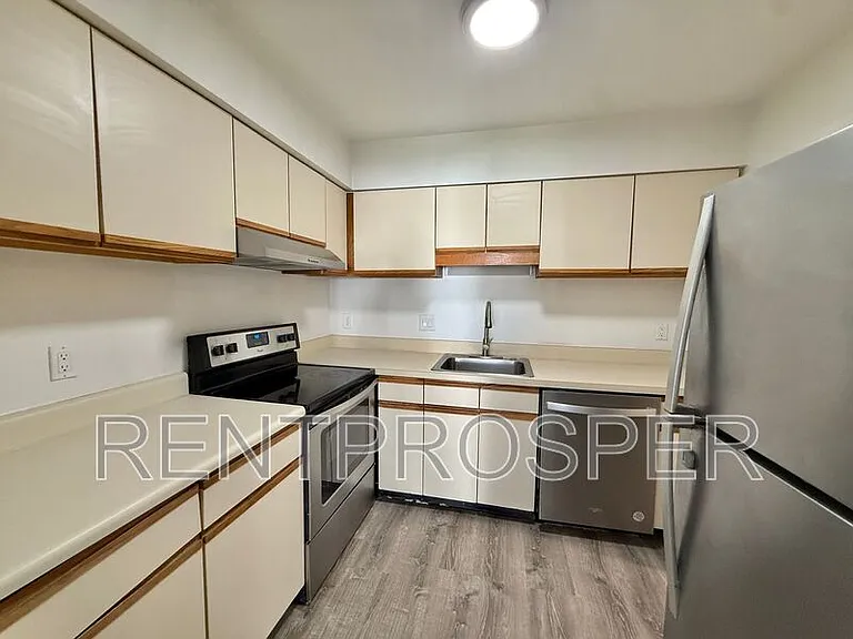 4151 S Semoran Blvd #11 — Photo 2