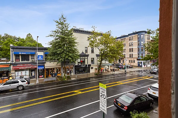 Rented by Corcoran | media 34