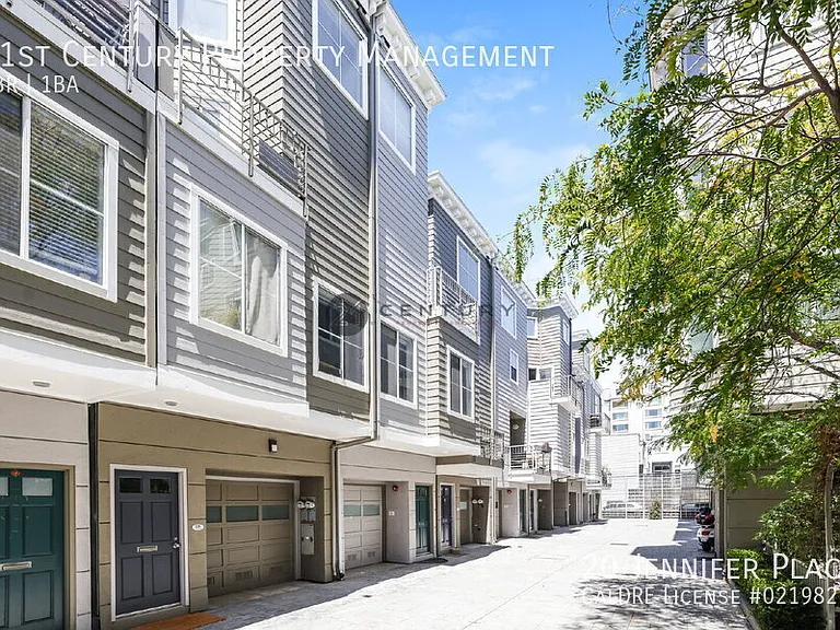 20 Jennifer Pl — Photo 2