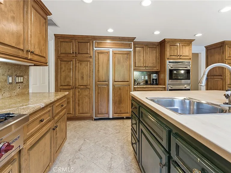 19511 Rosita St — Photo 22