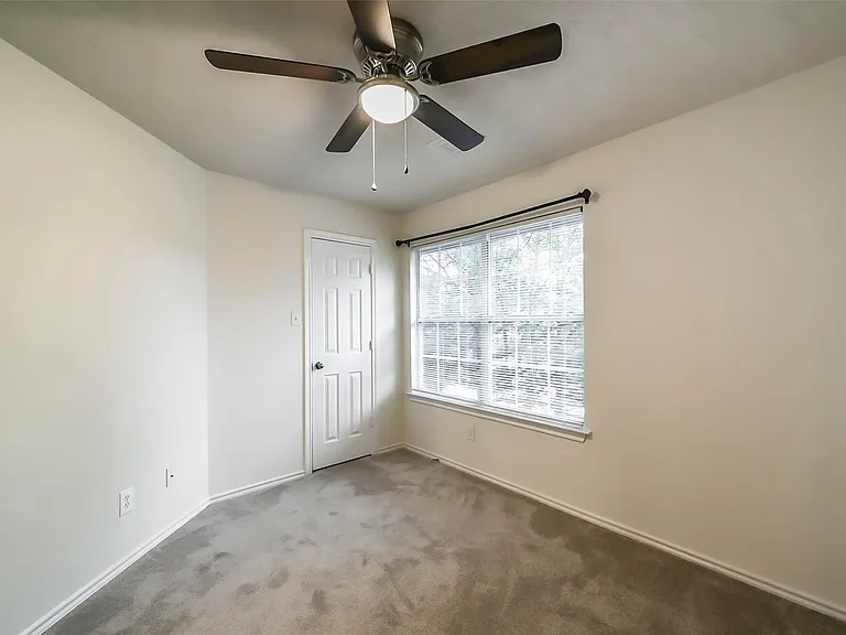 246 W Stedhill Loop — Photo 26