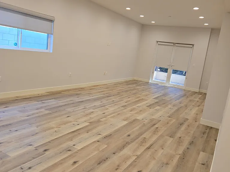 1541 S Orange Grove Ave — Photo 10