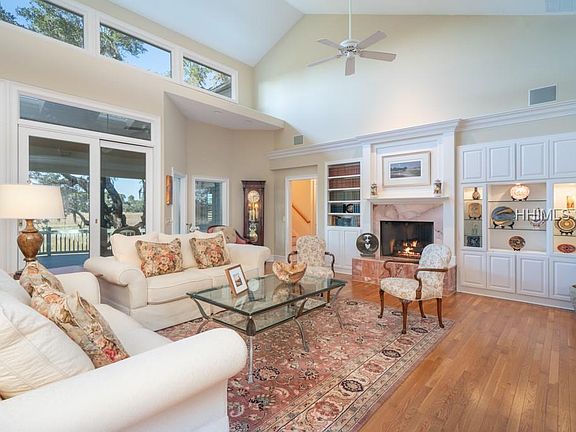 5th image of 33 Hearthwood Dr