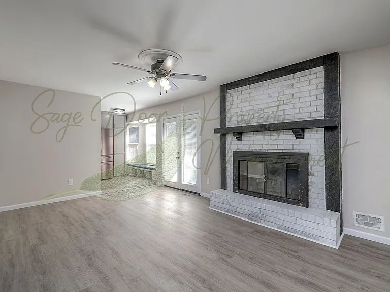 11913 Sycamore Ave — Photo 7