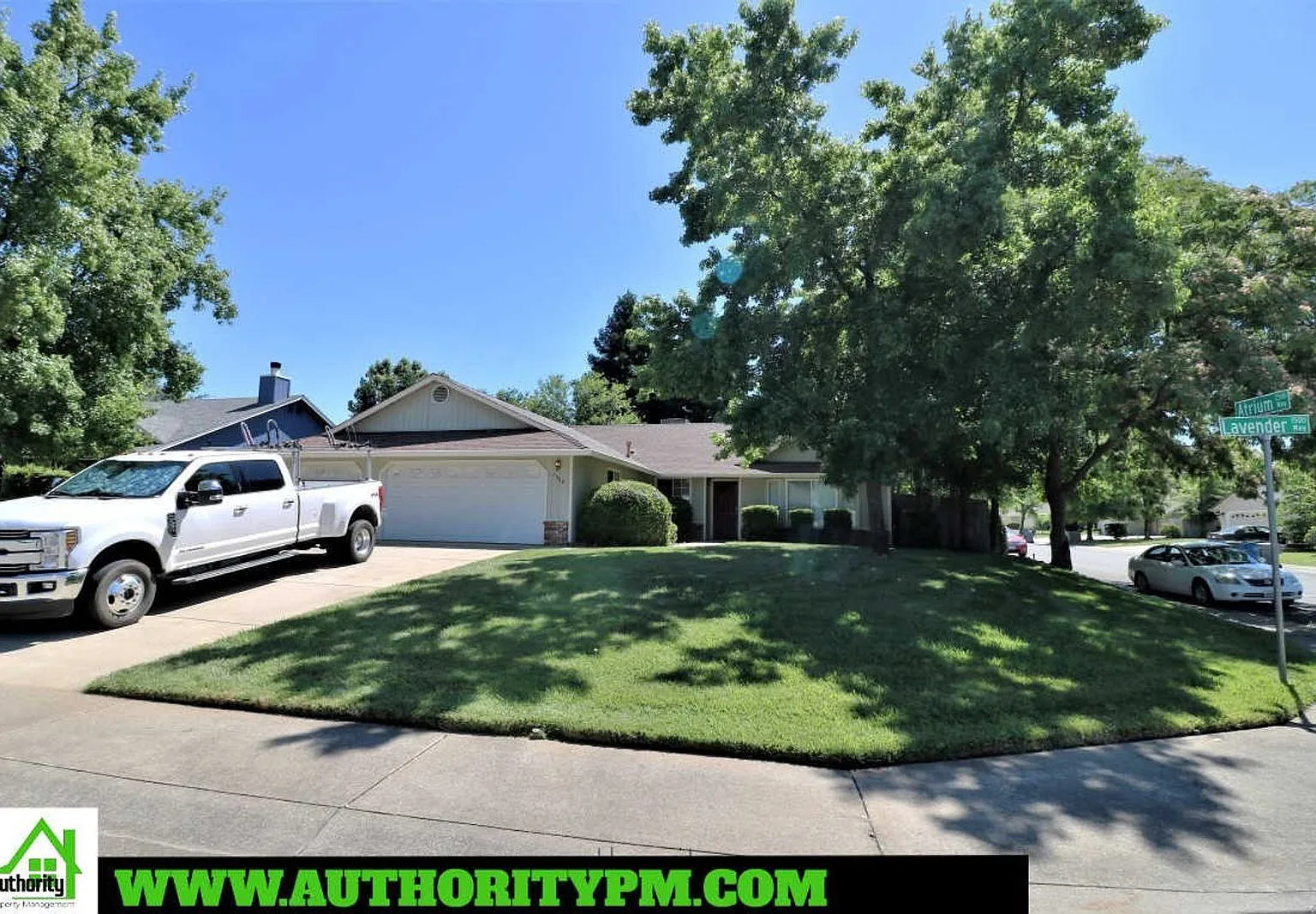 3 bed, 2.0 bath, 1346 sqft, $2,195 — Photo 1