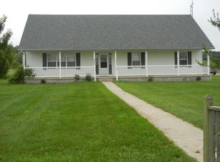 4472 County Farm Rd, Salem, IL 62881