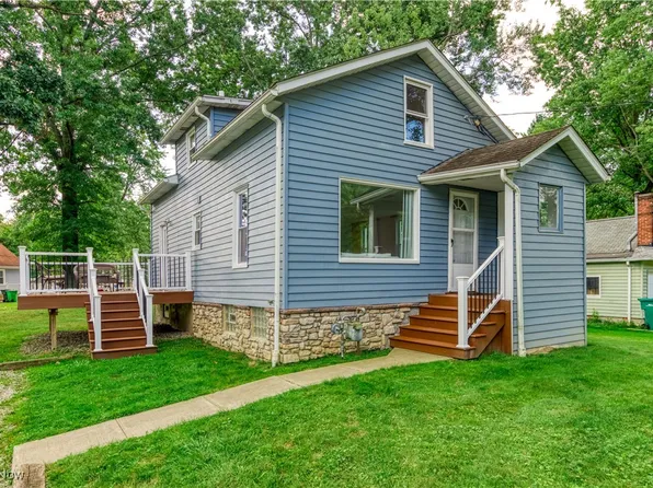 4051 Stow Rd, Stow, OH 44224