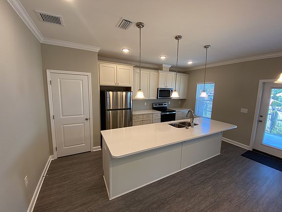 4 Arabelle Cove - Kitchen_09052024