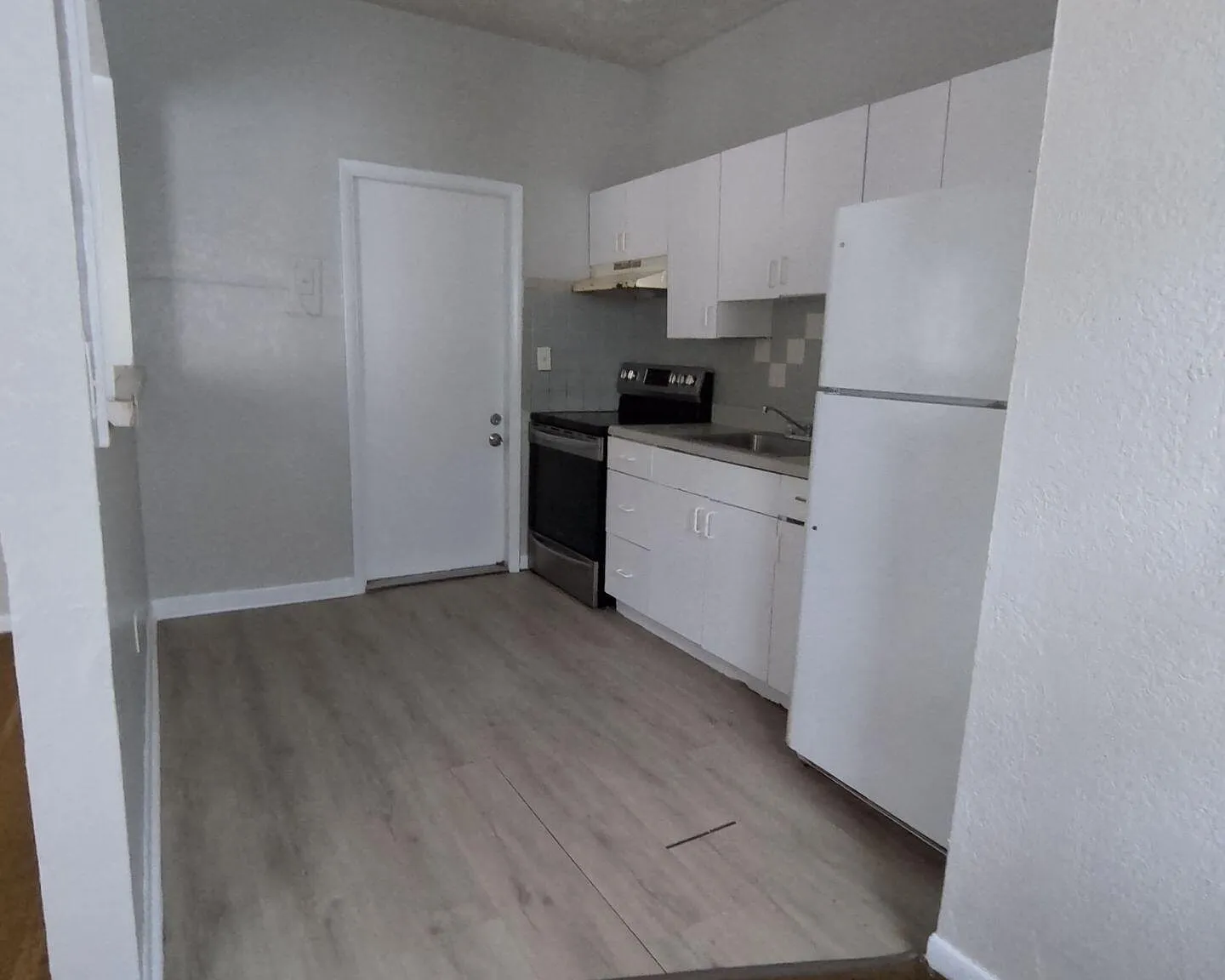 2 bed, 1.0 bath, 704 sqft, $999 — Photo 4