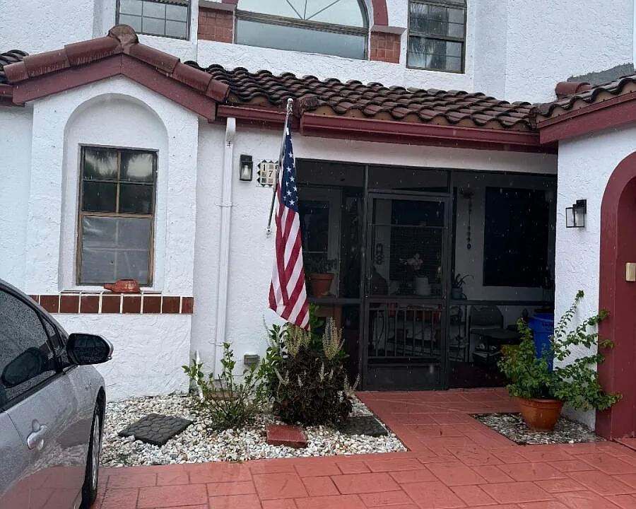 171 Island Way