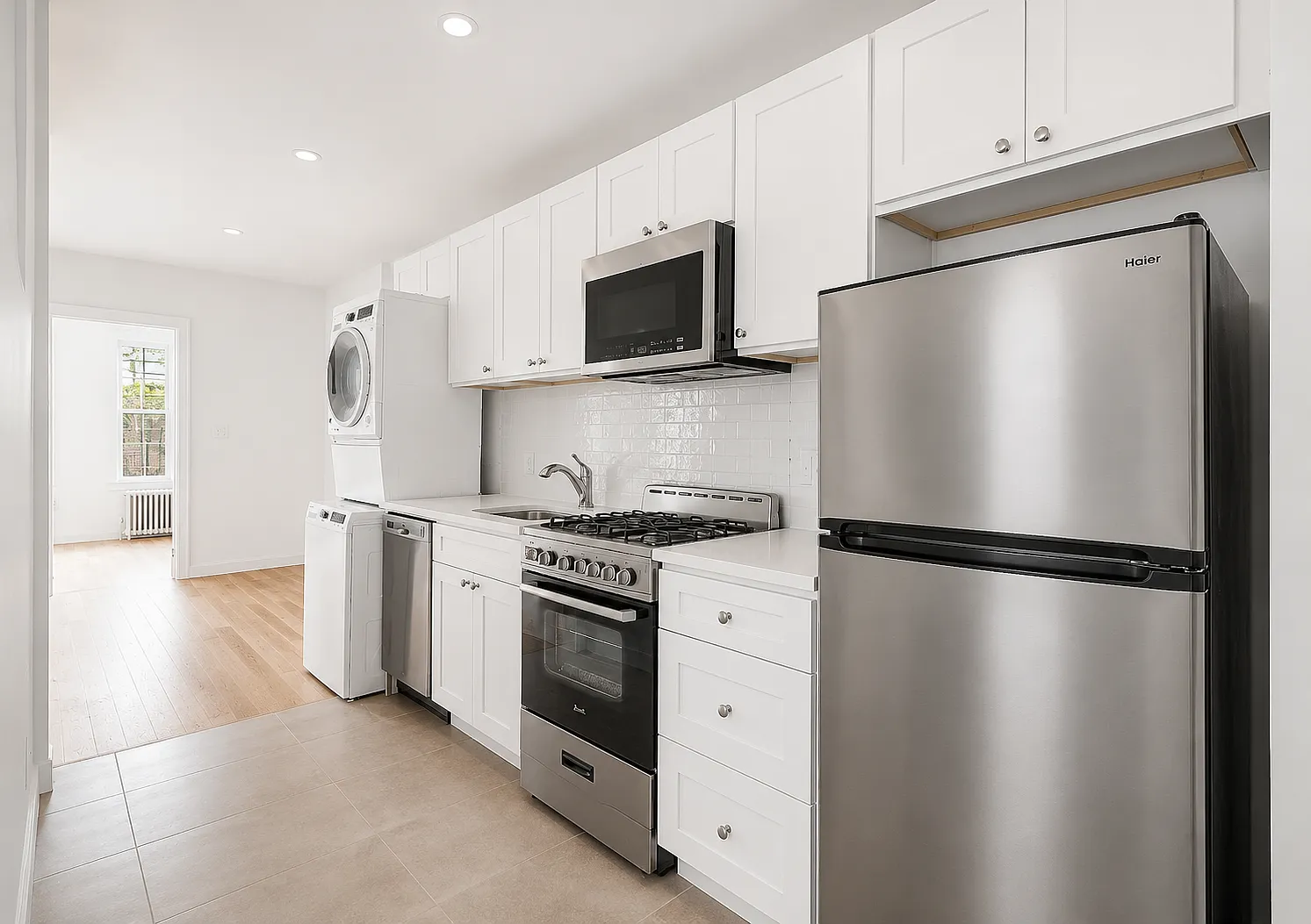 292 Nassau Avenue — Photo 2