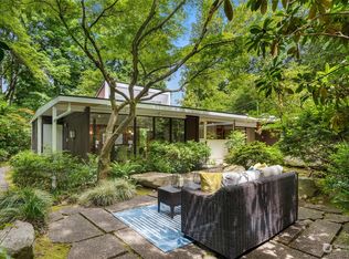 9111 SE 44th St, Mercer Island, WA 98040