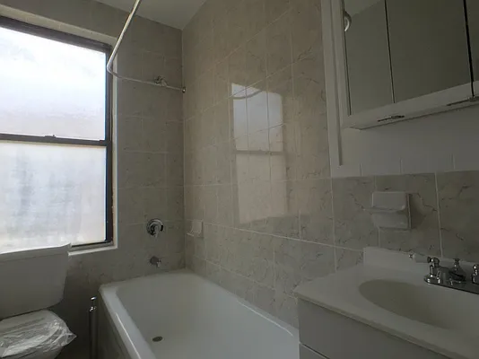 Rented by Bohemia Realty Group | media 13