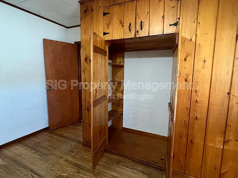 10222 McClemont Ave — Photo 10