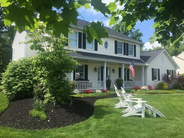 32099 Deerfield Dr, Avon Lake, OH 44012