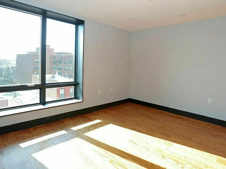 15 Cedar St #1B — Photo 5