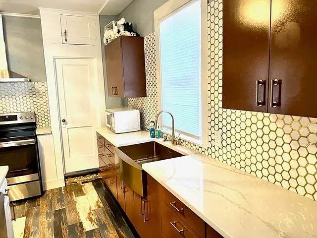 1209 N Morrison St — Photo 18