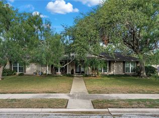 302 Cape Hatteras Dr, Corpus Christi, TX 78412
