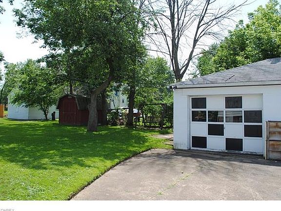 3rd image of 4550 Clifton Ave