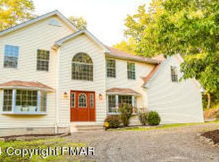 161 Whitetail Rd, Henryville, PA 18332