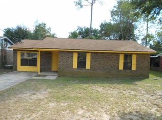 2715 Chicago Ct, Pensacola, FL 32526