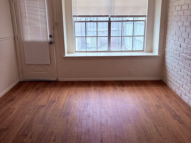 3 W Townhouse Ln — Photo 4