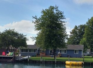 7262 Cardinal Rd, Algonac, MI 48001