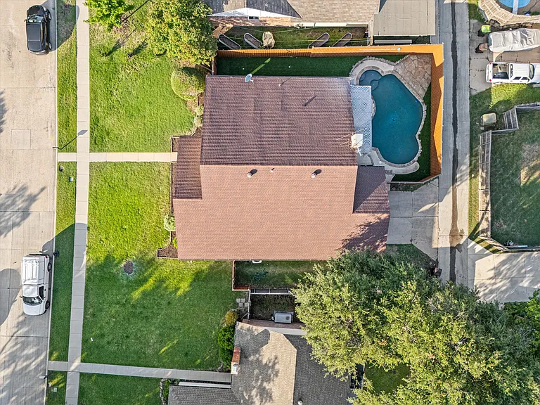3404 Newkirk Dr — Photo 42