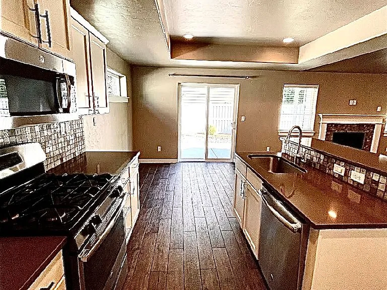 3844 W Magnolia Ln — Photo 14