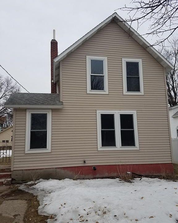 1st image of 15 SW 2nd Ave