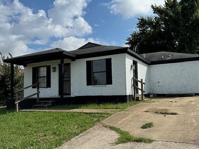 1st image of 4458 Medley Ln